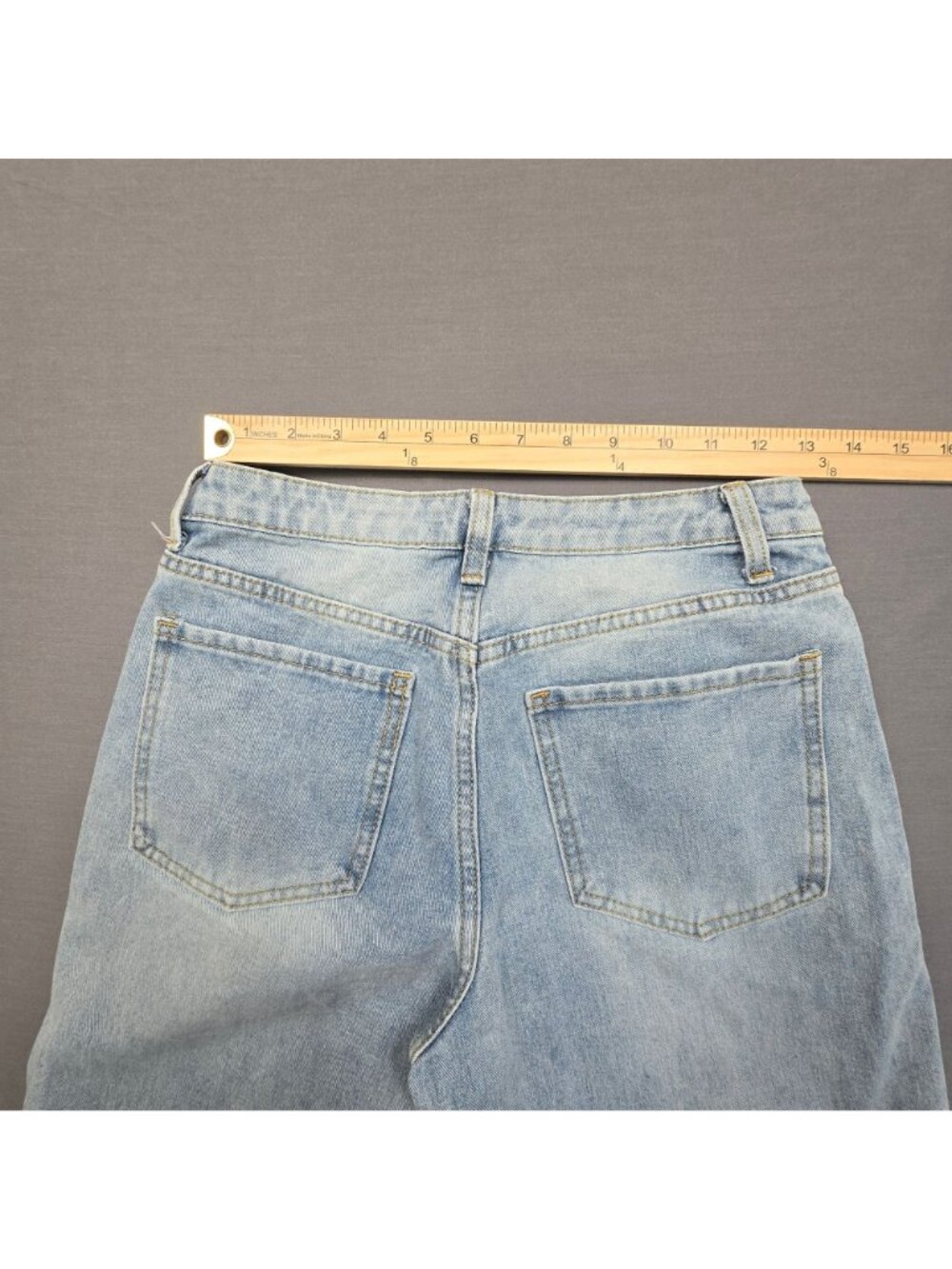 Cali 1850 Size 7/28 Straight Leg Embroidered Floral Patch Light Wash Denim Jeans - Picture 6 of 6